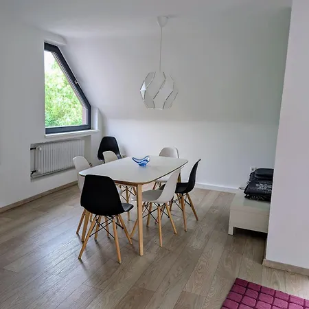 Moderne Und Helle In Ruhrnaehe 아파트