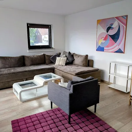 Moderne Und Helle In Ruhrnaehe 슈베르테